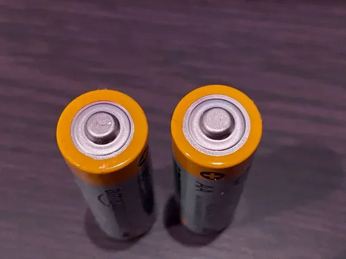How to Test Aa Batteries with a Multimeter Bounce Trick
