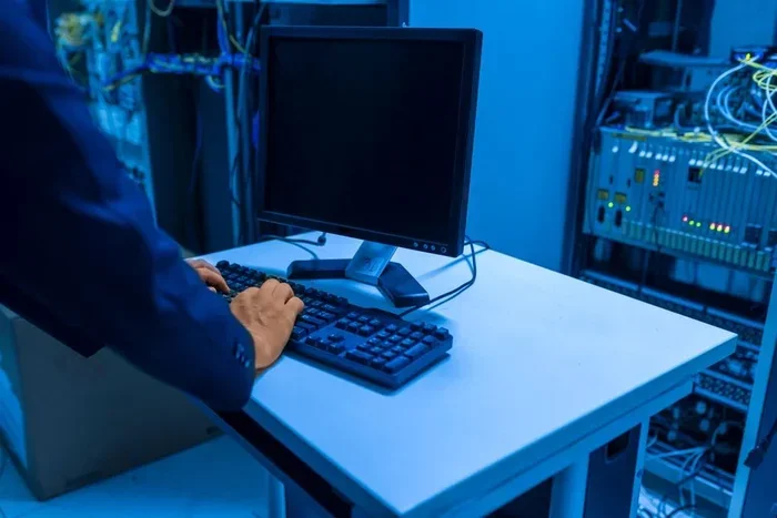How Do Computers Communicate