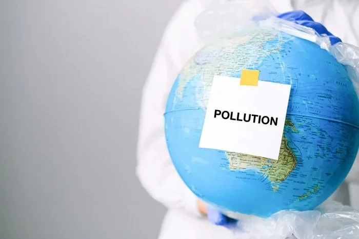 How Do Computers Pollute the Earth How Can We Help It