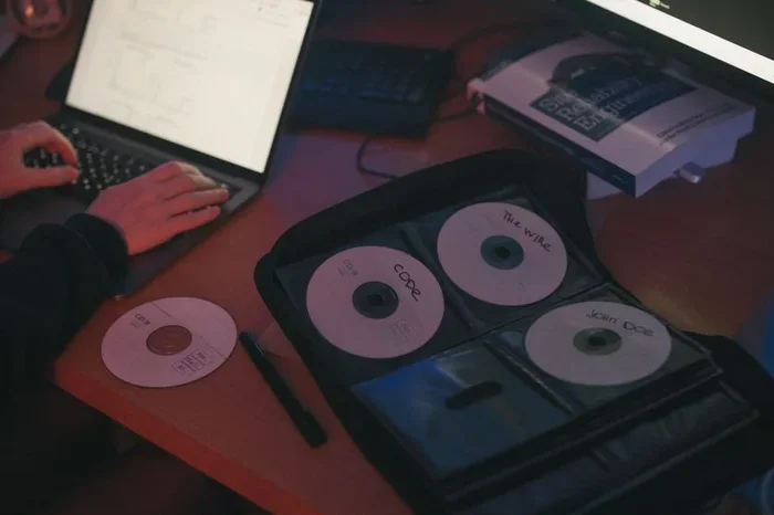 How Can I Recover Data from a Cracked Cd