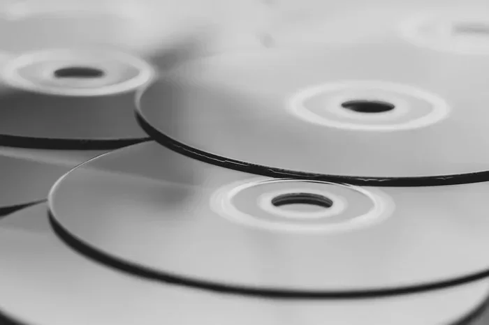 How Can I Remove the Write Protection from a Dvd R